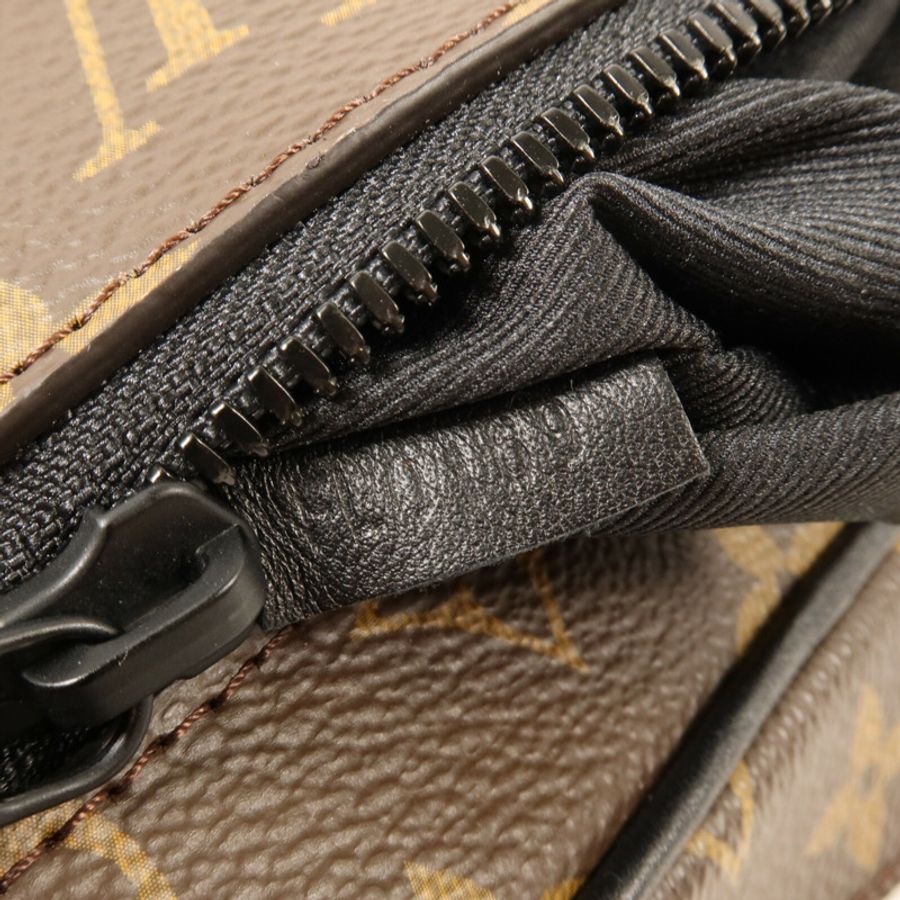 LOUIS VUITTON Monogram Solar Ray Mini Soft Trunk肩背袋-7