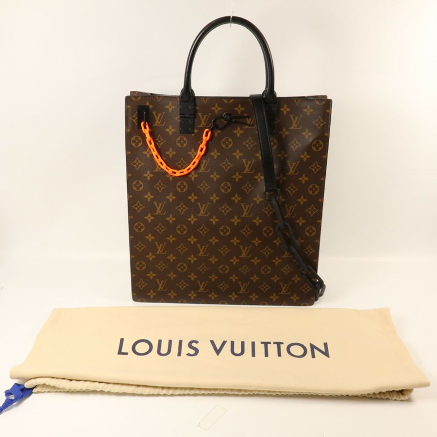 LOUIS VUITTON Monogram Solar Ray Sac Plat Tote-8