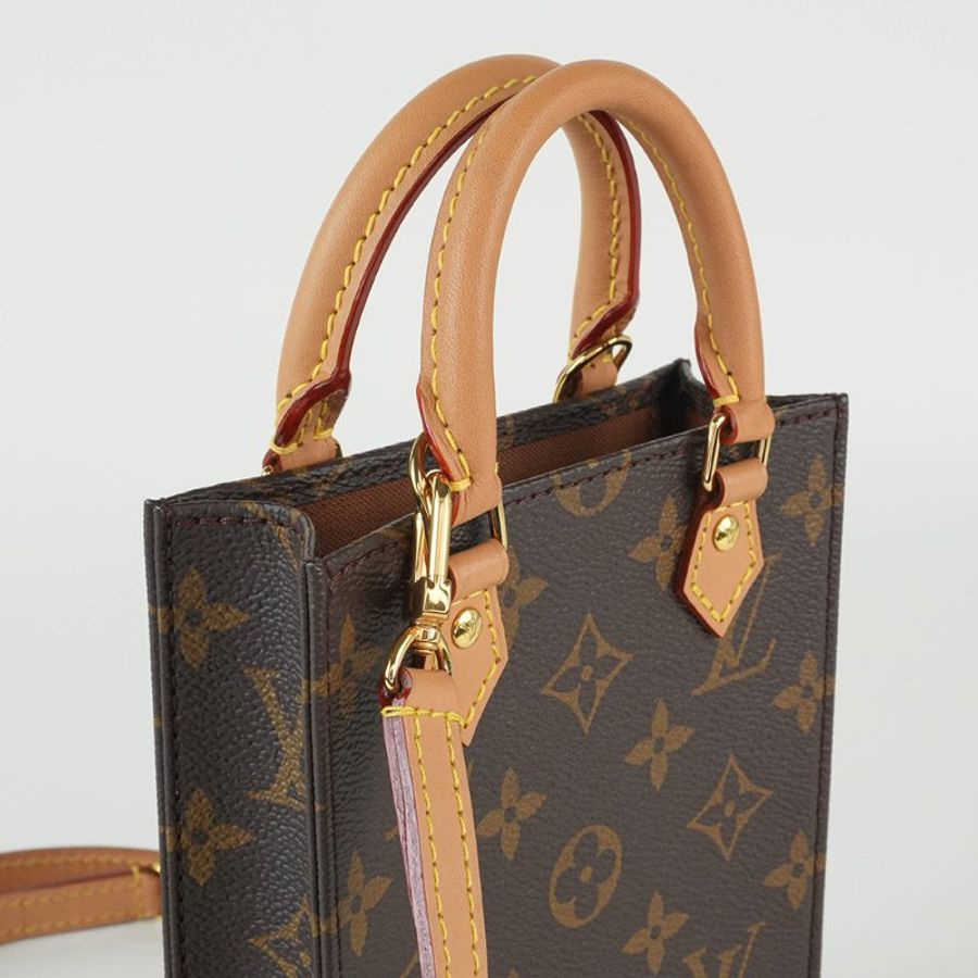 LOUIS VUITTON LV Petit Sac Plat 迷你琴譜包 Monogram 老花 手提斜背包|經典爆款 輕巧小包|KÉSH 凱仕精品-11