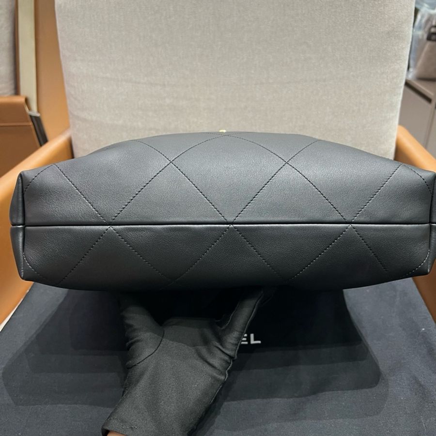 Chanel 香奈兒25K黑金hobo嬉皮包大號 芯片款 底長35cm配塵袋-4