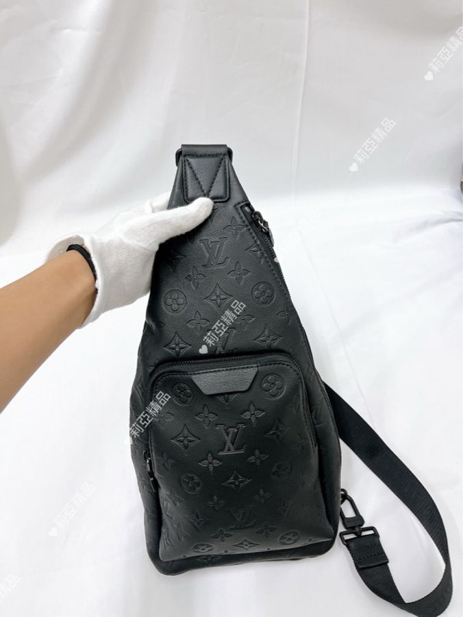 莉亞精品♡ LV M26730 Duo 黑壓紋 胸包 二手美包-2