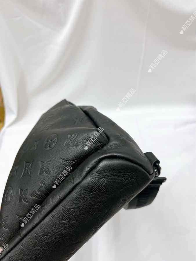 莉亞精品♡ LV M26730 Duo 黑壓紋 胸包 二手美包-8