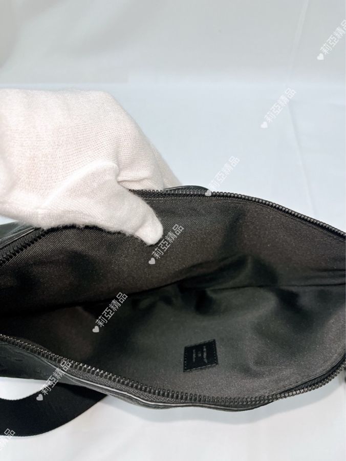 莉亞精品♡ LV M26730 Duo 黑壓紋 胸包 二手美包-14