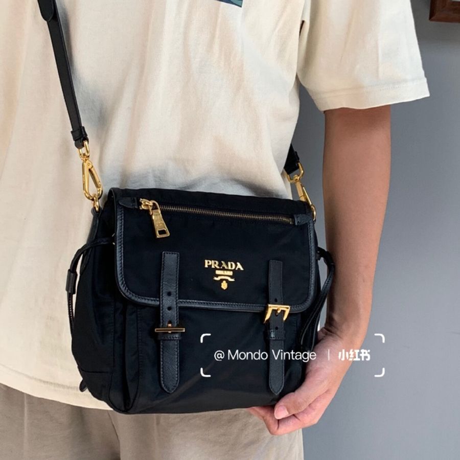 🌷PRADA 稀有尼龍郵差包|經典花紋✦fufu style 精品✦ 氣質款|側背包.斜背包-1