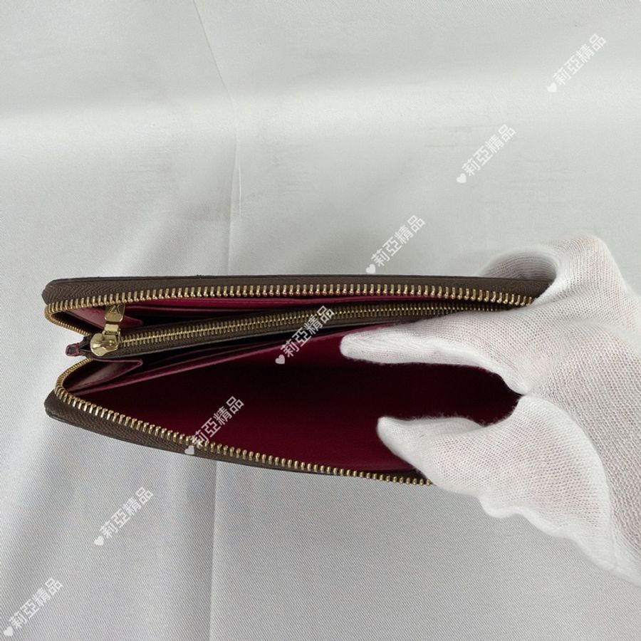莉亞精品♡ LvM60742 Clemence紫紅色長夾 二手-9