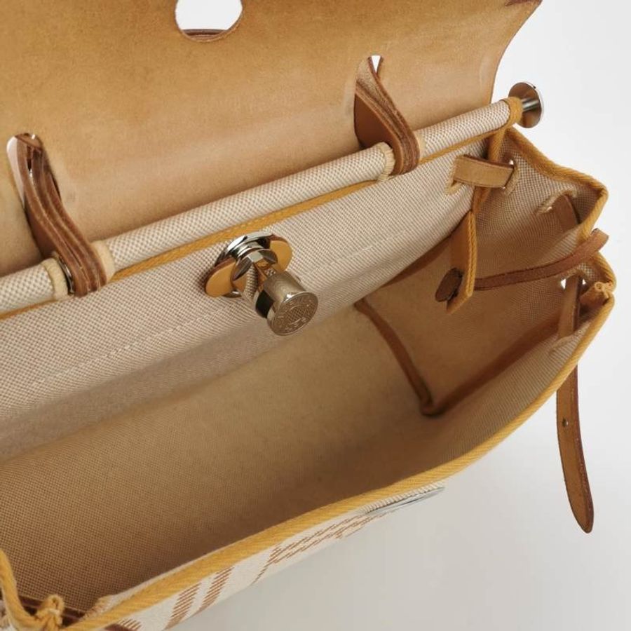 Hermes Herbag31狂躁的新娘馬鞍釘鎖釦子母包斜挎包單肩包Hunter牛皮帆布銀扣棕色淺米色-6