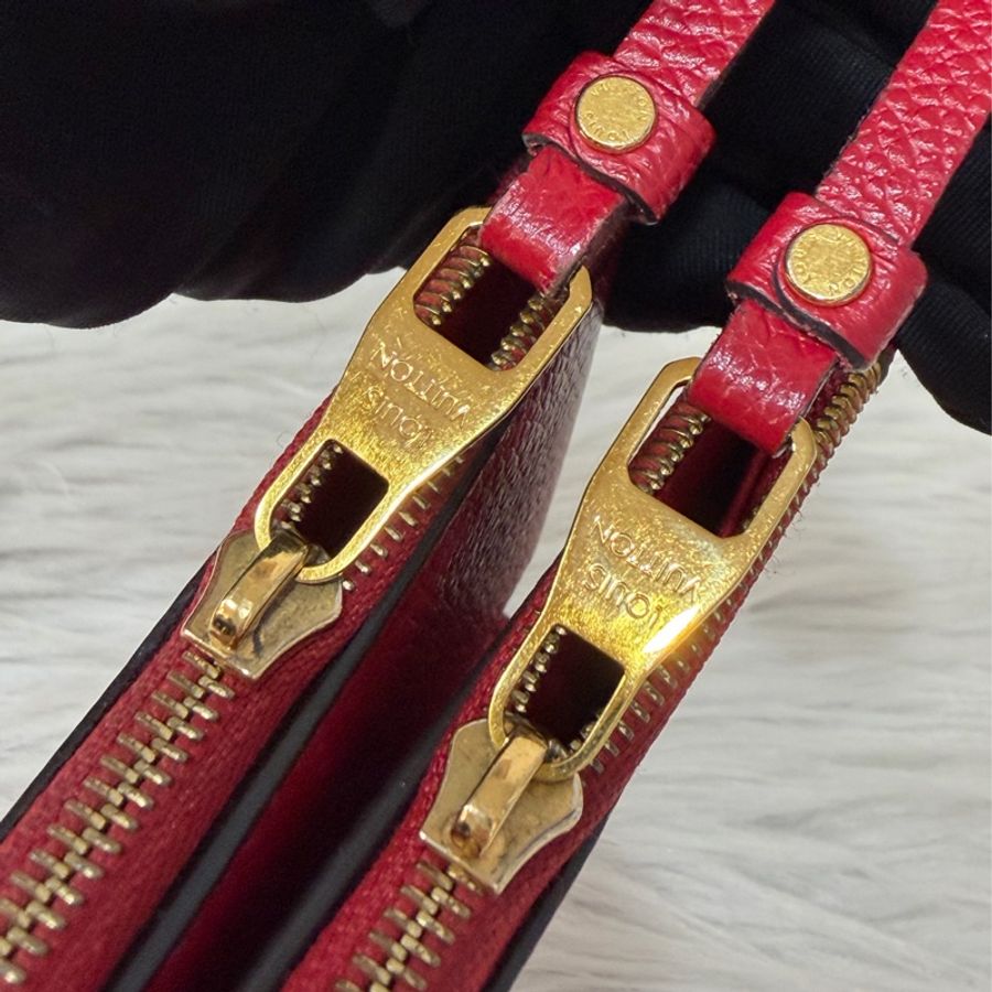 LV M62529 紅皮 牛皮 壓紋 金釦 對開 長夾-18