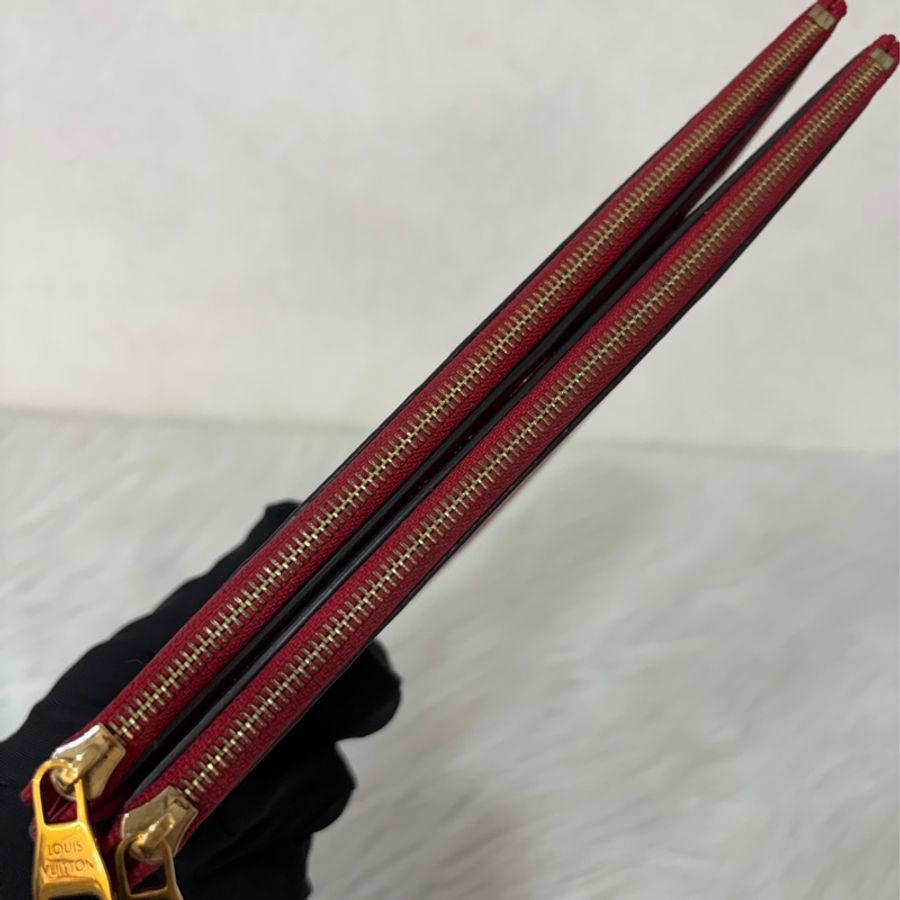 LV M62529 紅皮 牛皮 壓紋 金釦 對開 長夾-21