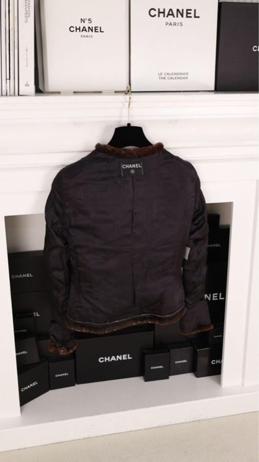 Chanel 03年棕色条纹毛毛滚边两口袋圆领上衣外套-3