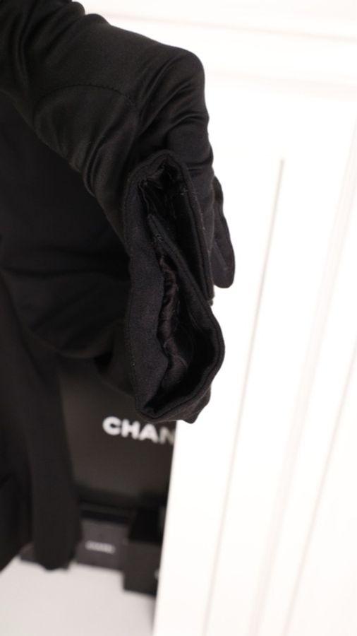 Chanel 01年黑色羊毛双排扣收腰两口袋西装上衣外套-31