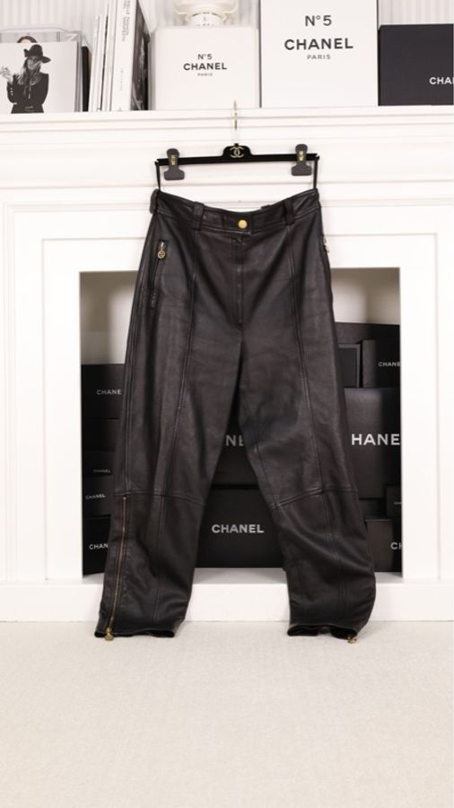 Chanel 93年黑金扣侧边拉链两口袋皮裤长裤-0