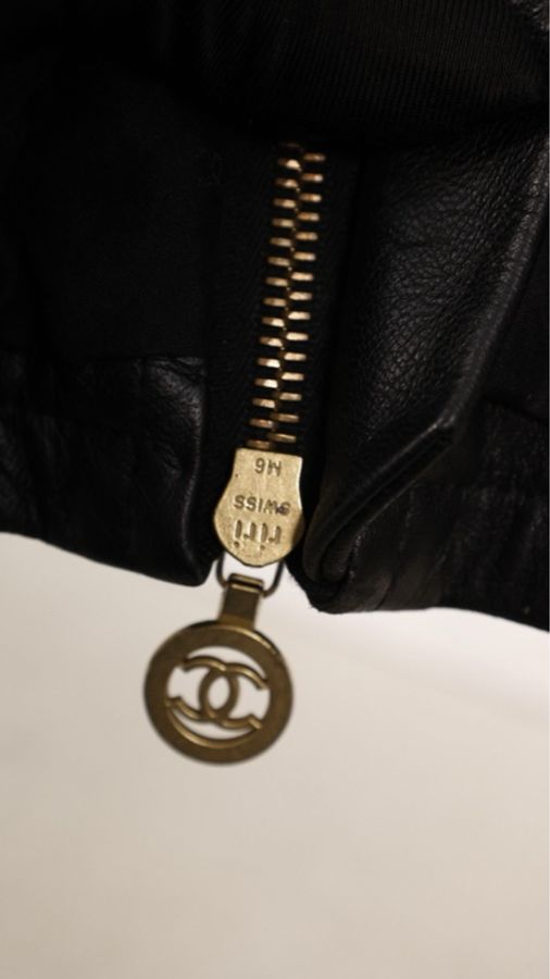 Chanel 93年黑金扣侧边拉链两口袋皮裤长裤-13