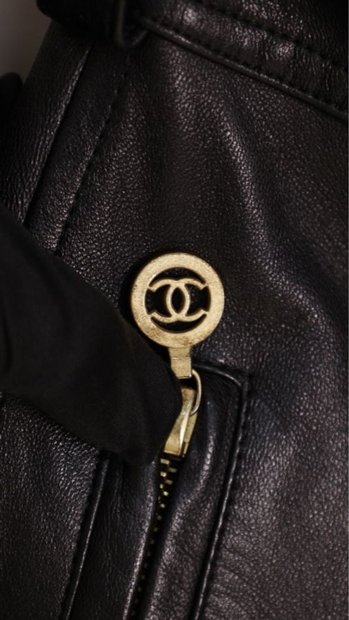Chanel 93年黑金扣侧边拉链两口袋皮裤长裤-23