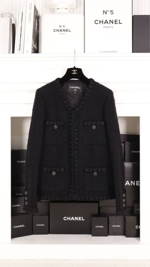 Chanel 16年罗马系列黑色粗花呢四口袋上衣外套FR44 25/8-0