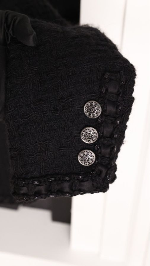 Chanel 16年罗马系列黑色粗花呢四口袋上衣外套FR44 25/8-20