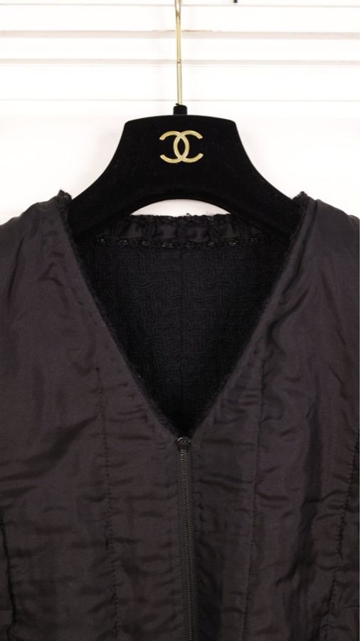 Chanel 16年罗马系列黑色粗花呢四口袋上衣外套FR44 25/8-33