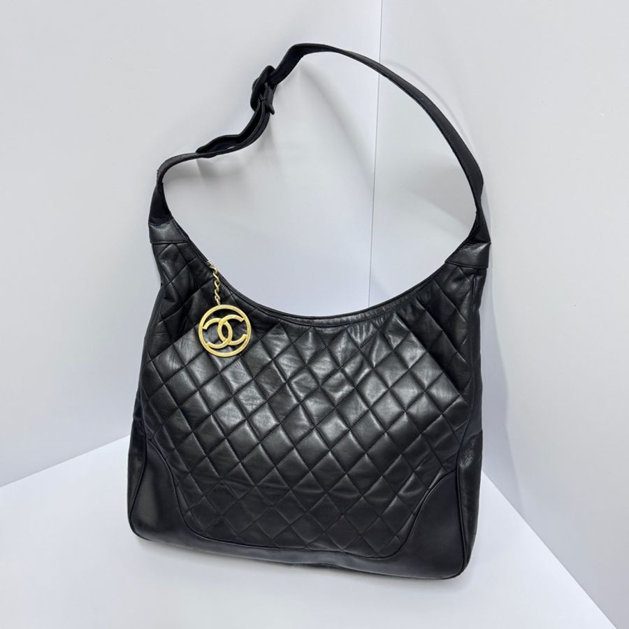 Chanel Hobo 香奈兒 黑金牛皮 半月包 腋下包-4