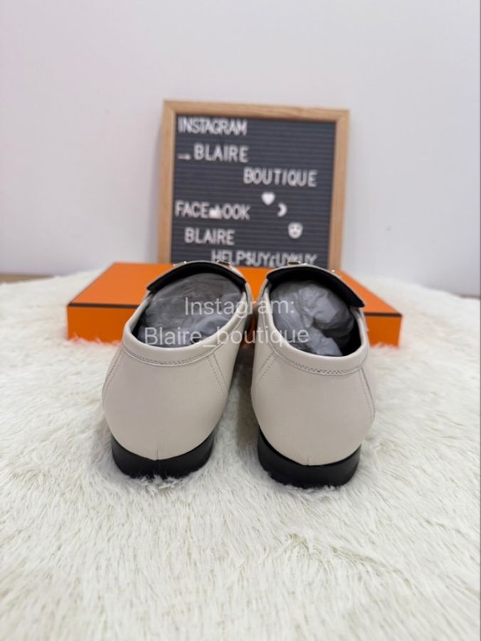 Hermes 愛馬仕 特賣會購買 經典H樂福鞋 不是很白的那種白色 色號：Beige Glaise 米褐色 尺寸：37.5 / 38-6