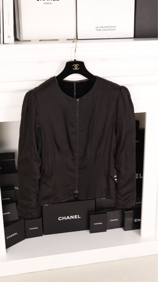 Chanel 06年秀款黑色丝绒银链滚边收腰上衣外套-5