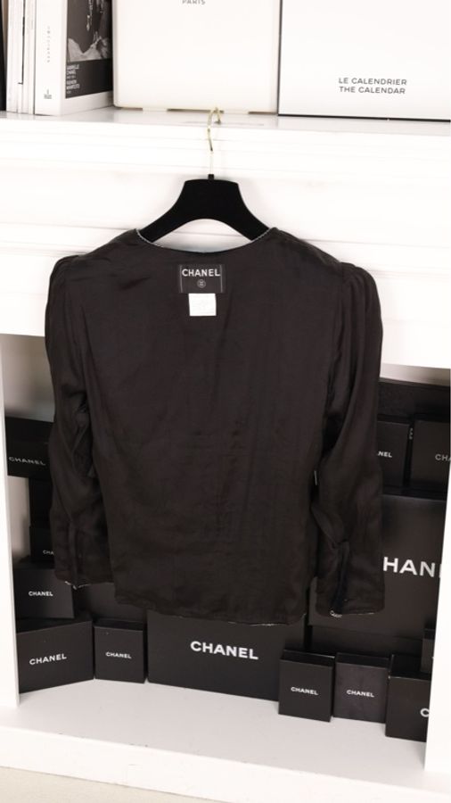 Chanel 06年秀款黑色丝绒银链滚边收腰上衣外套-10