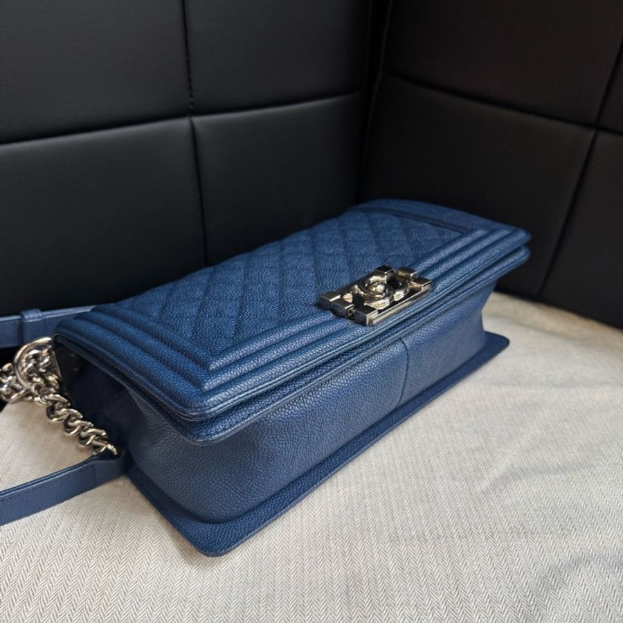 香奈兒Chanel 顆粒牛皮中號leboy-4