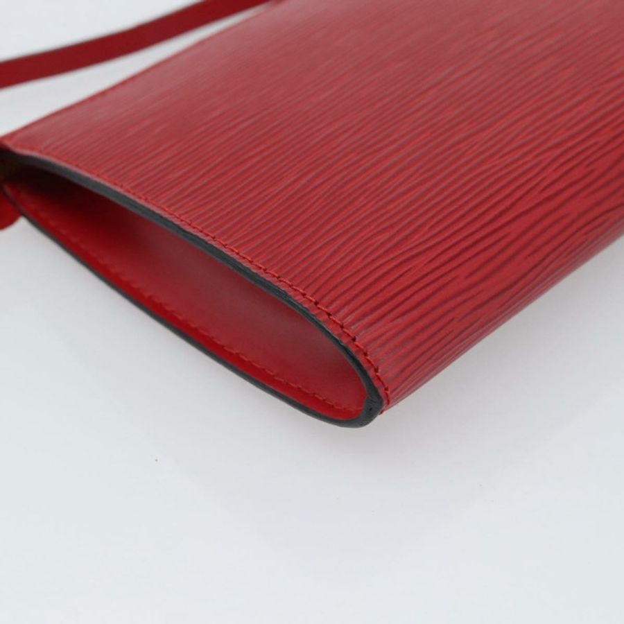 【日本直送】路易威登 Epi Pochette Accessoires 手拿包 紅色 M52947 LV Auth 187289A-16
