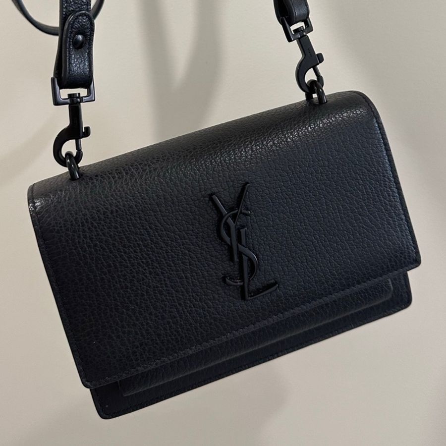 YSL聖羅蘭全黑so black風琴mini單肩斜挎包 極簡酷派風 黑色logo低調時尚 皮肩帶舒適-1