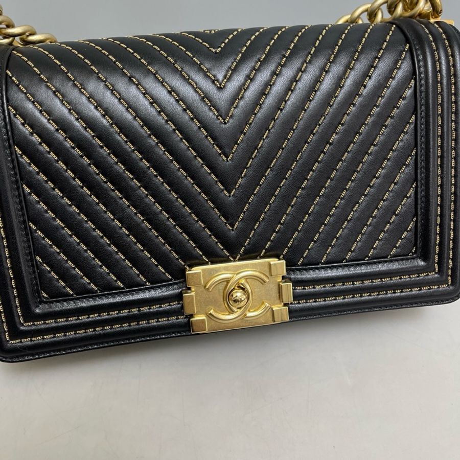 Chanel香奈兒leboy中號黑金牛皮金金線包 附件 卡,塵袋-6