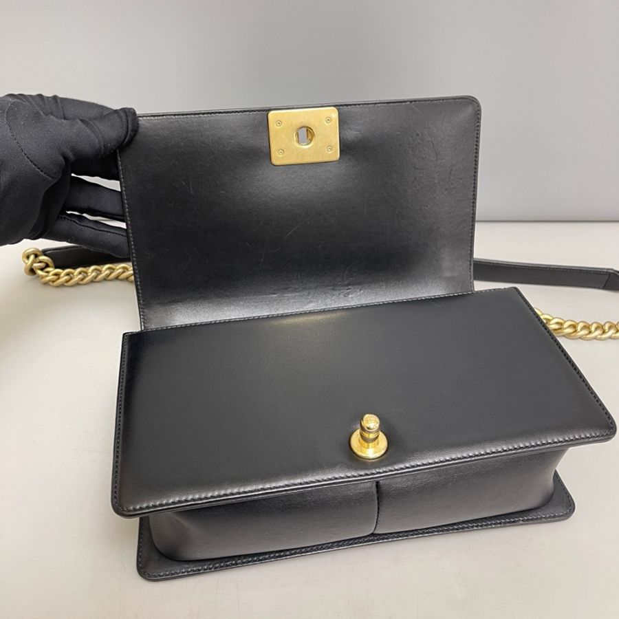 Chanel香奈兒leboy中號黑金牛皮金金線包 附件 卡,塵袋-8