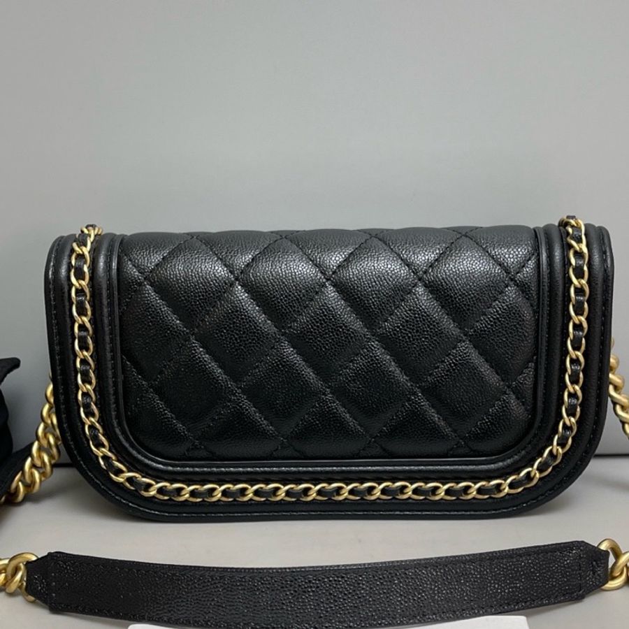 Chanel香奈兒 leboy 黑色全皮荔枝紋半月包 芯片款 尺寸 18.5×9.5×3.5 附件 塵袋-1