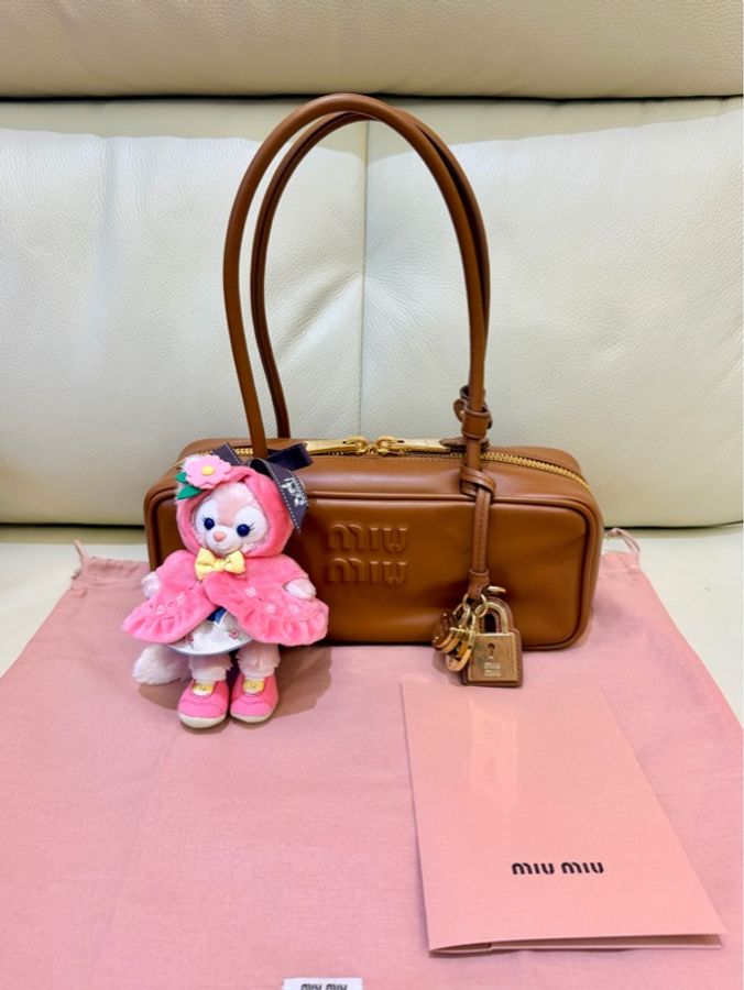 👜 MIU MIU Beau 皮革手袋(大款)✨ 專櫃已斷貨絕美干邑色 | 2026年3月購入 | 附正本購證+防塵袋+完整紙袋|全新大全配-0