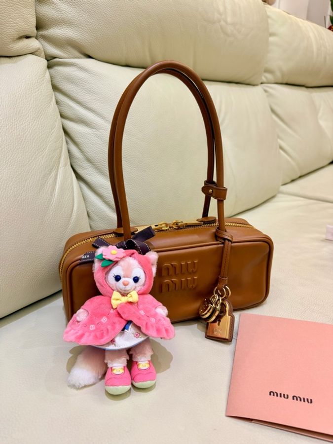 👜 MIU MIU Beau 皮革手袋(大款)✨ 專櫃已斷貨絕美干邑色 | 2026年3月購入 | 附正本購證+防塵袋+完整紙袋|全新大全配-1