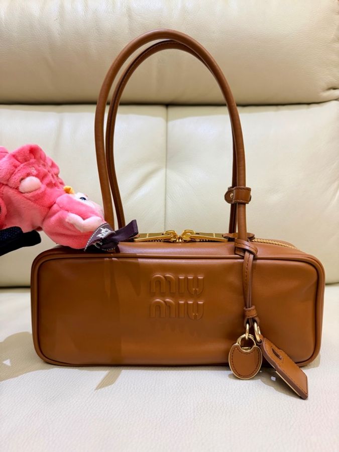 👜 MIU MIU Beau 皮革手袋(大款)✨ 專櫃已斷貨絕美干邑色 | 2026年3月購入 | 附正本購證+防塵袋+完整紙袋|全新大全配-12