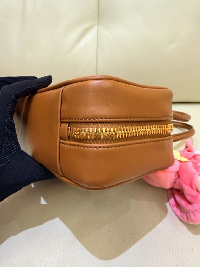 👜 MIU MIU Beau 皮革手袋(大款)✨ 專櫃已斷貨絕美干邑色 | 2026年3月購入 | 附正本購證+防塵袋+完整紙袋|全新大全配-15