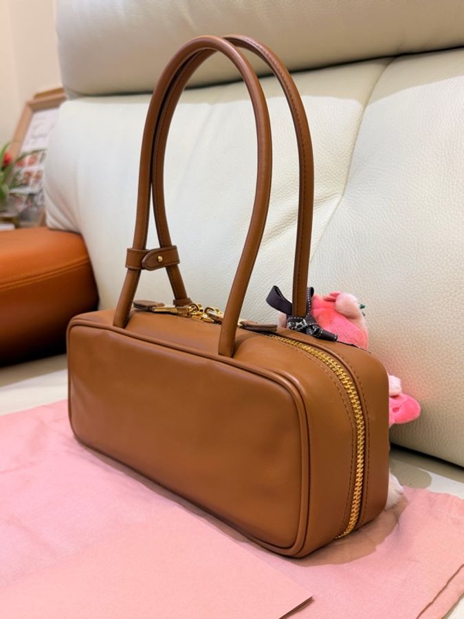 👜 MIU MIU Beau 皮革手袋(大款)✨ 專櫃已斷貨絕美干邑色 | 2026年3月購入 | 附正本購證+防塵袋+完整紙袋|全新大全配-17