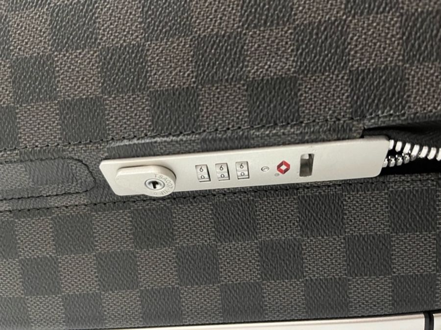 Louis Vuitton • Horizon 55 經典黑棋盤格鋁合金行李箱 原價十幾萬-10