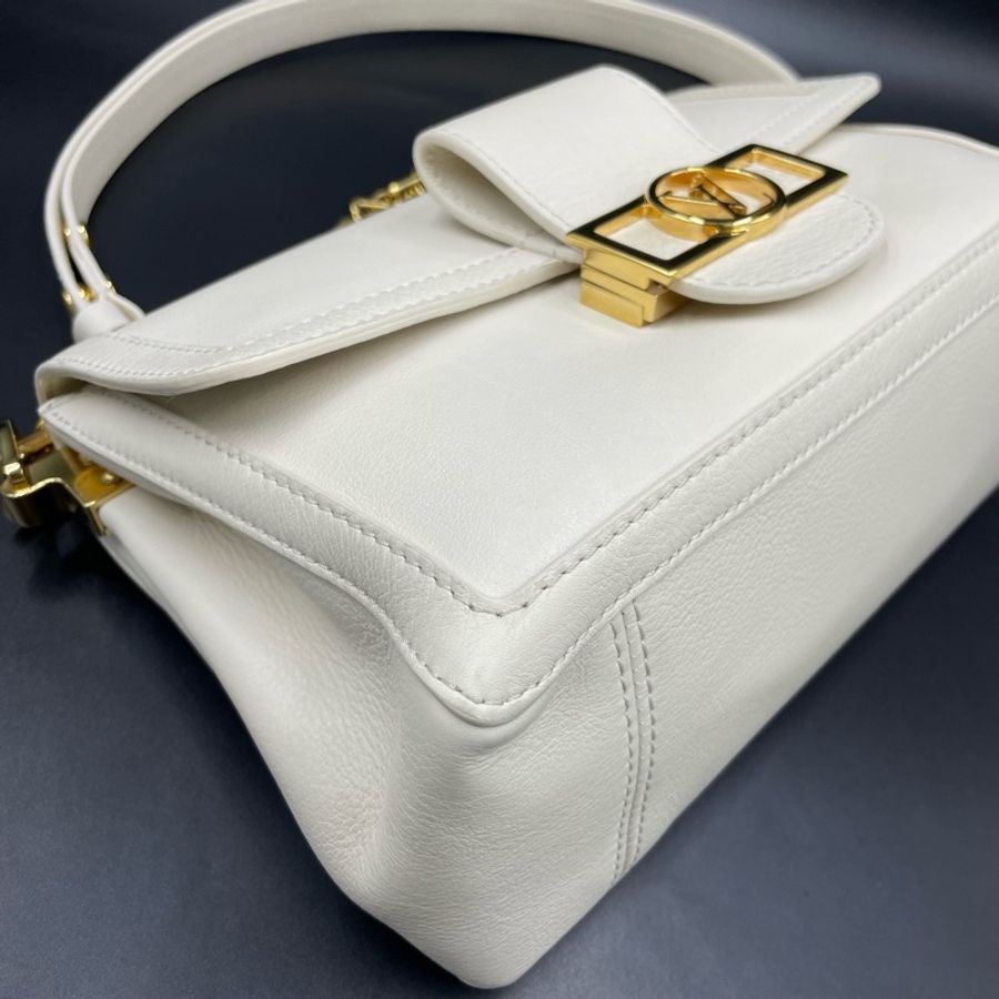Louis Vuitton 路易威登 白色軟牛皮中號Dauphine達芙妮鏈條單肩包 25*17 純芯片款-9