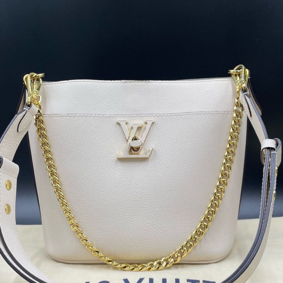 Louis Vuitton 路易威登 白色荔枝紋全皮Lock and Walk水桶包 21*20 芯片款-0