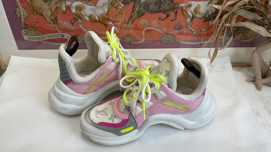 Louis Vuitton 路易威登粉色老爹鞋 38碼 單品-3
