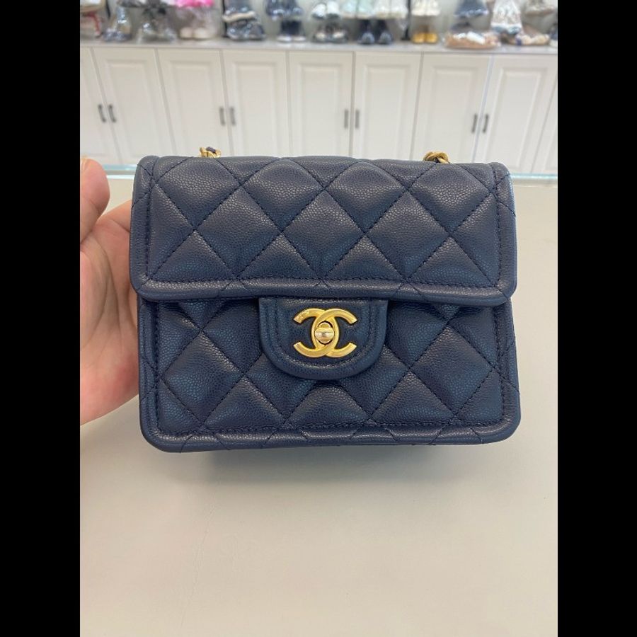 99新 Chanel/香奈兒 深藍色金扣 荔枝牛皮豆腐包-0
