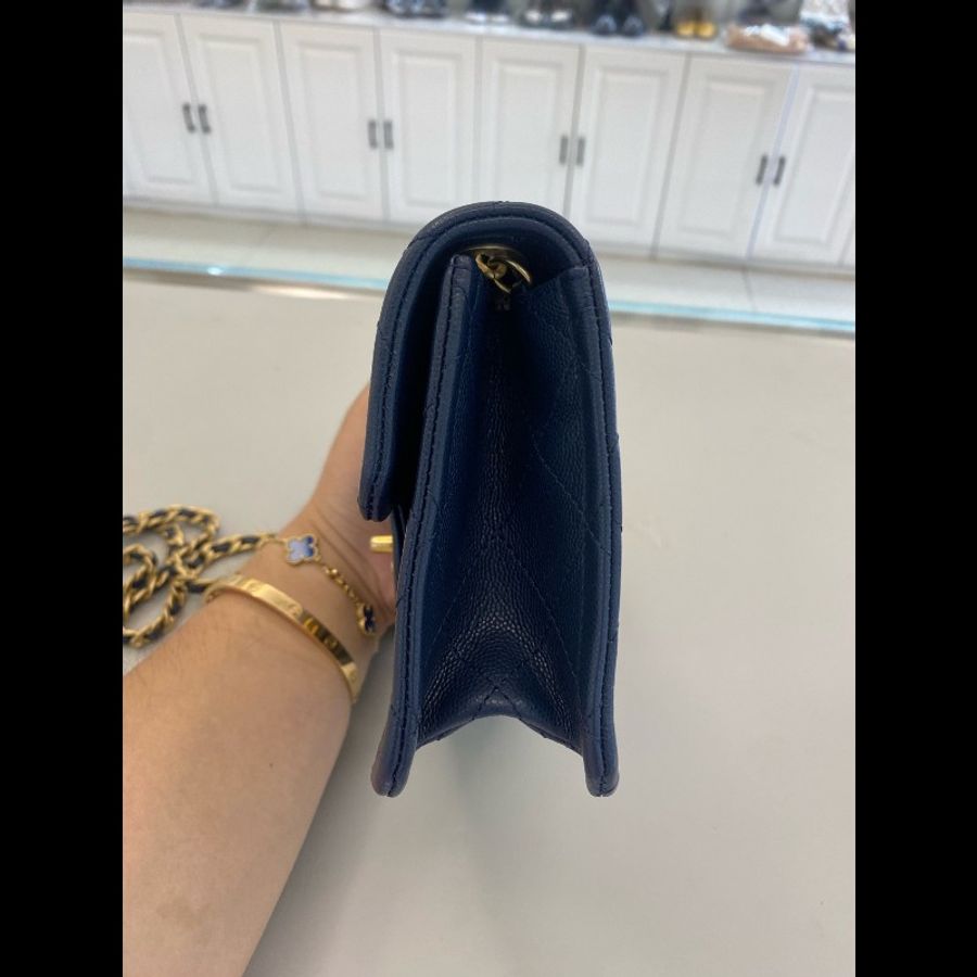 99新 Chanel/香奈兒 深藍色金扣 荔枝牛皮豆腐包-1