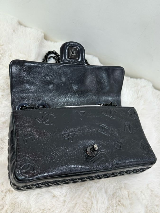 CHANEL/香奈兒黑銀香水瓶浮雕CF單肩斜背包 19開-7