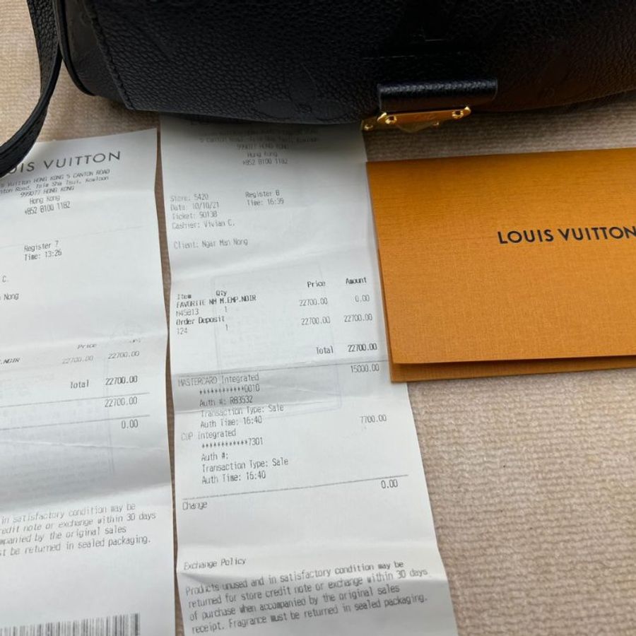 LV Favorite 黑色壓紋手袋-3