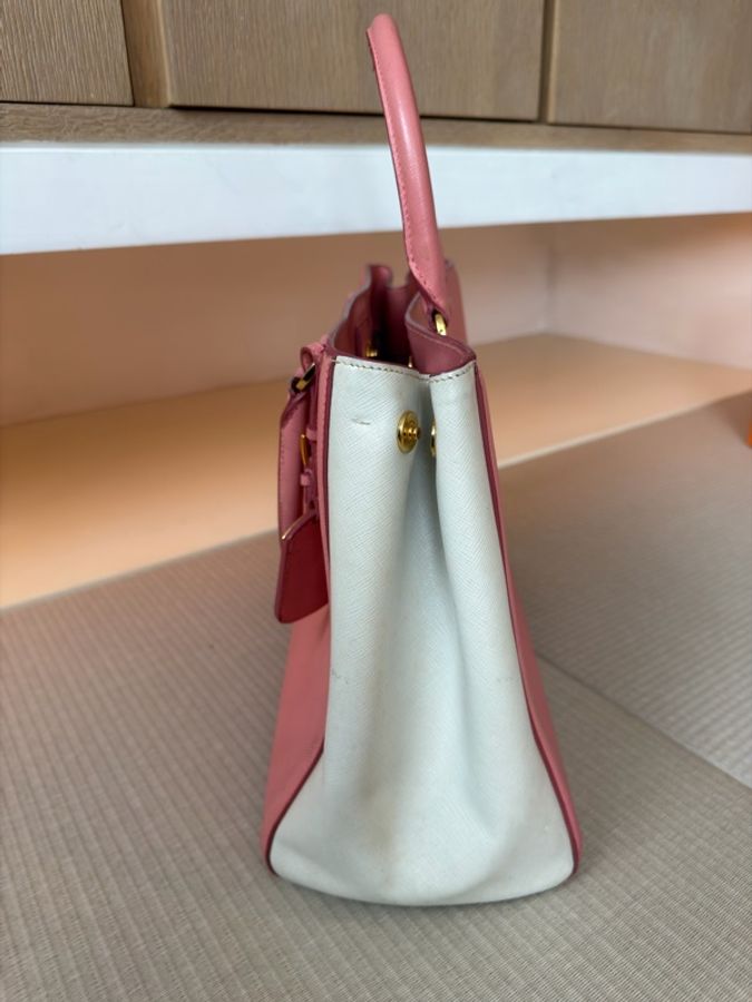 Prada/ Saffiano Lux 雙色皮革手提包-2