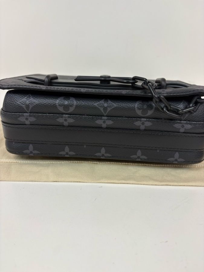 Louis Vuitton 路易威登 新款Steamer Monogram Eclipse 塗層帆布男士郵差單肩斜挎包，尺寸23.-4