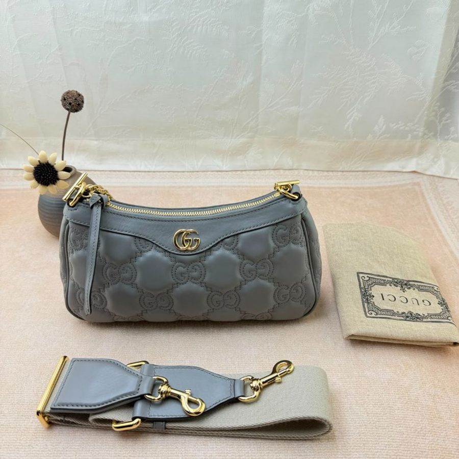 Gucci GG Matelassé 二合一腋下包-0
