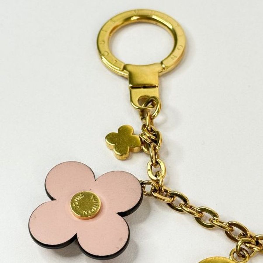 LV Blooming Flowers 鏈帶手袋吊飾-7