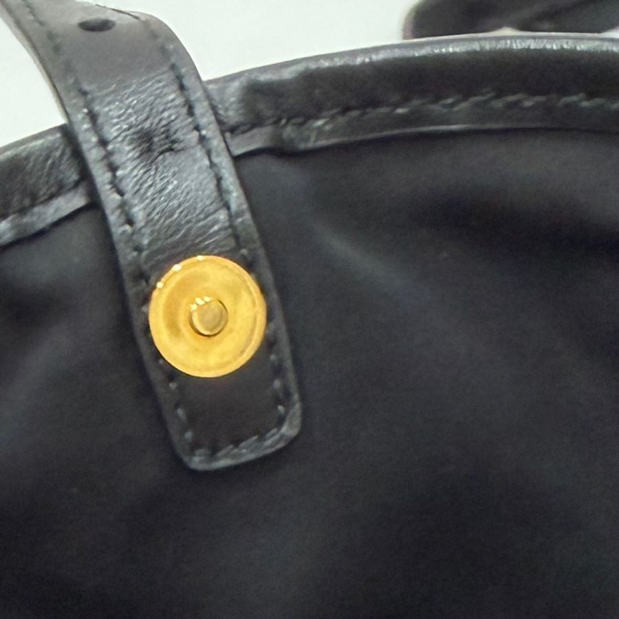 PRADA Ei Small Re-Nylon Backpack 金扣 尼龍 黑色 後背包 手提包 雙肩包 側背包-41