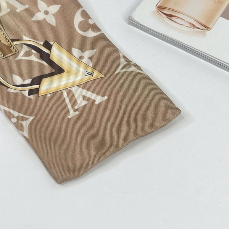 LV Monogram Confidential 長絲巾-4