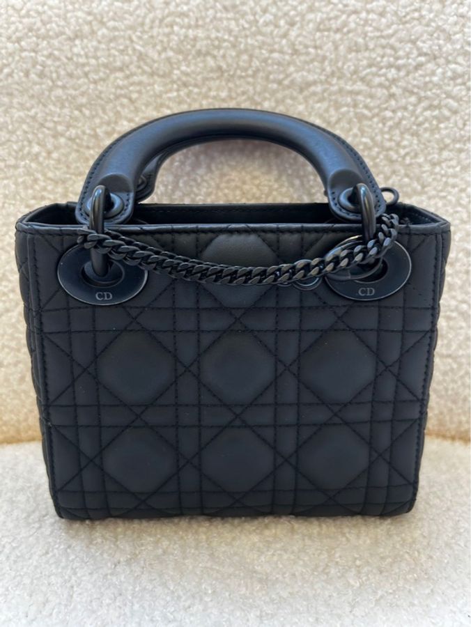 Dior/迪奧 戴妃三格黑色啞光磨砂黑牛皮革藤格紋,20編碼,專櫃價39800-1